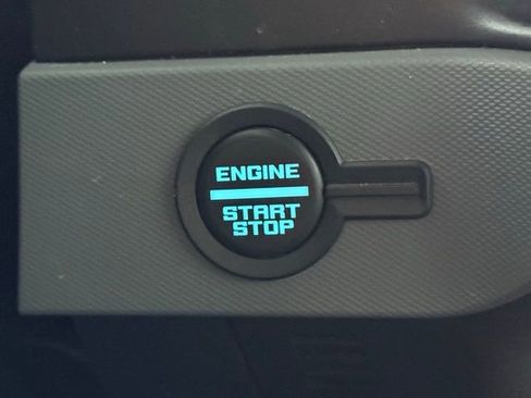 Used 2023 Ford Bronco Black Diamond image 25