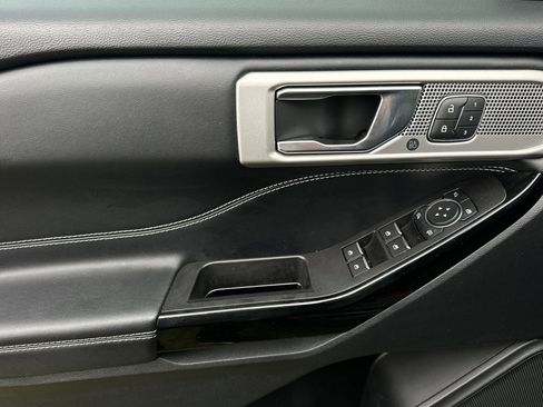 Used 2022 Ford Explorer ST w/ Equipment Group 401A image 11