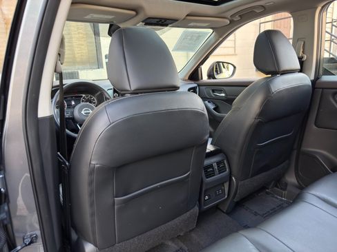 Used 2022 Nissan Rogue SL FWD image 32