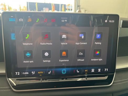 New 2026 Volkswagen Tiguan SE R-Line AWD/4WD image 22