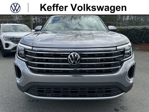 New 2026 Volkswagen Atlas SE FWD image 8