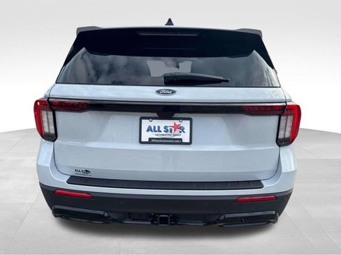 New 2026 Ford Explorer ST-Line w/ ST-Line Street Pack image 7