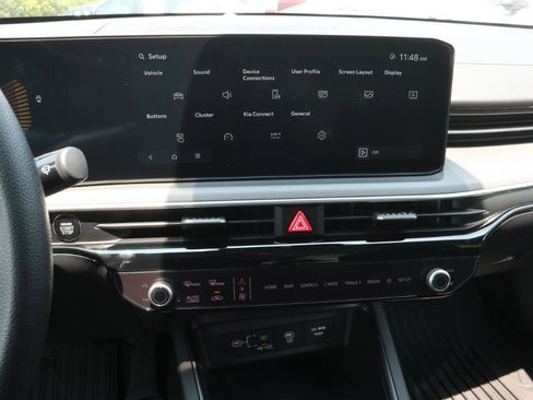 New 2025 Kia K5 LXS FWD image 15