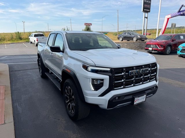 Used 2026 GMC Canyon AT4 w/ Technology Plus Package AWD/4WD image 4