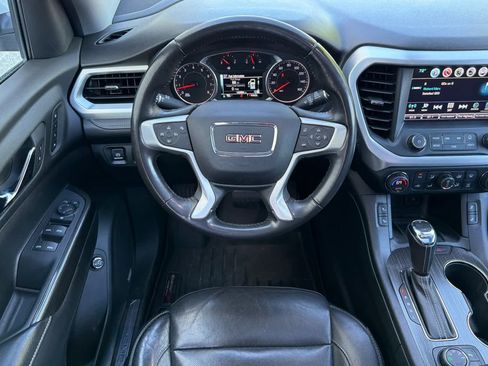 Used 2019 GMC Acadia SLT AWD/4WD image 16