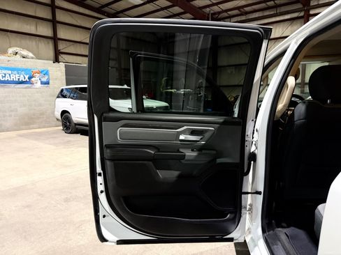 Used 2020 RAM 1500 Big Horn AWD/4WD image 15