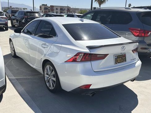 Used 2016 Lexus IS 200t RWD image 11