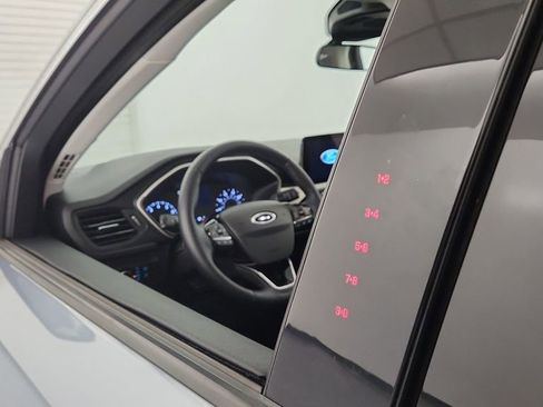 Used 2022 Ford Escape SEL image 23