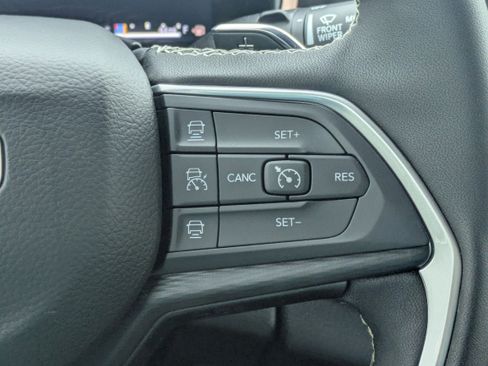 New 2026 Jeep Grand Cherokee L 4WD image 25