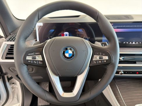 New 2026 BMW X5 xDrive50e w/ Premium Package AWD/4WD image 18