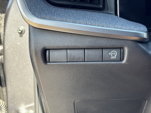Used 2026 Nissan Kicks S FWD image 32