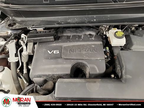 Used 2018 Nissan Pathfinder SV AWD/4WD image 14