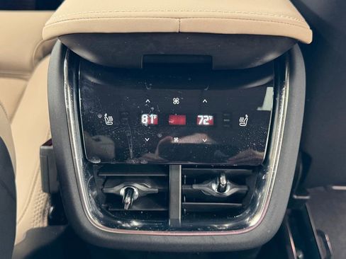 Used 2025 Volvo EX90 Plus image 36