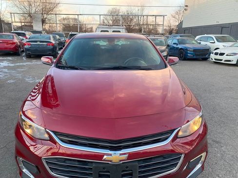 Used 2018 Chevrolet Malibu LT w/ Leather Package image 25