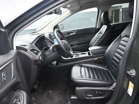 Used 2024 Ford Edge SEL AWD/4WD image 12