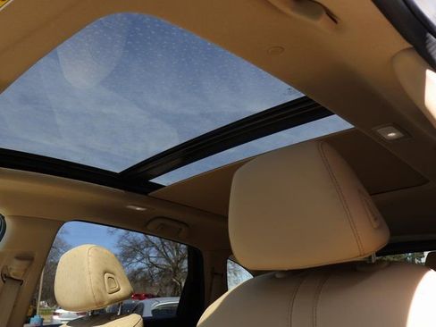 Used 2024 Acura RDX SH-AWD image 46