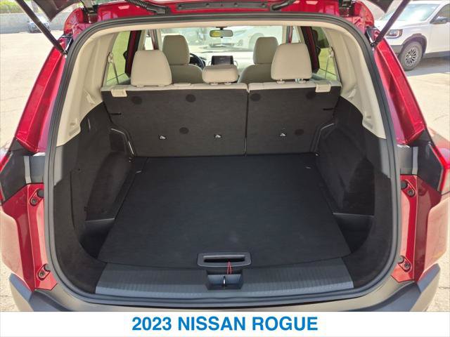 Used 2023 Nissan Rogue SV FWD image 23