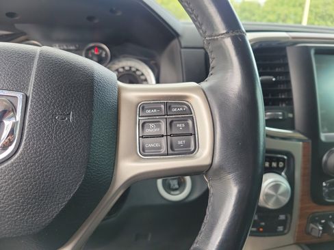 Used 2016 RAM 1500 Laramie w/ Convenience Group AWD/4WD image 23