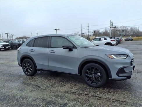 Used 2025 Honda HR-V Sport image 8