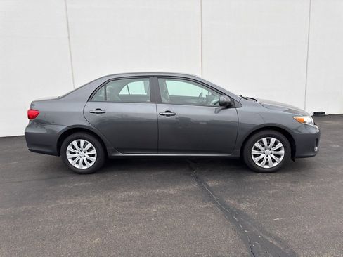 Used 2012 Toyota Corolla LE image 2