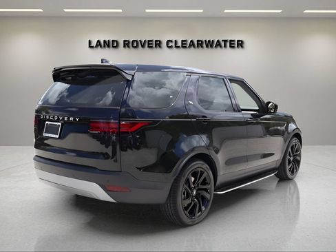 New 2025 Land Rover Discovery S AWD/4WD image 5