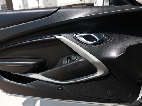 Used 2019 Chevrolet Camaro LT RWD image 47