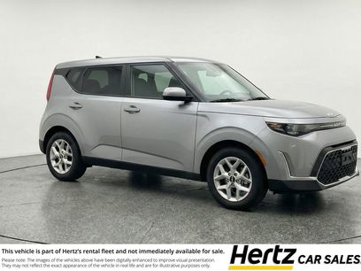 Used 2025 Kia Soul LX w/ LX Technology Package