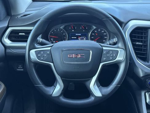Used 2023 GMC Acadia SLE w/ Driver Convenience Package FWD image 15