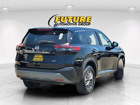 Used 2023 Nissan Rogue S AWD/4WD image 4