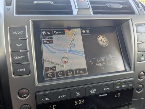 Used 2018 Lexus GX 460 Premium w/ Premium Package AWD/4WD image 22