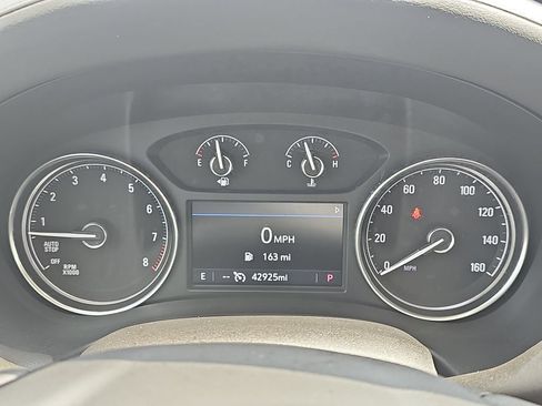 Certified 2024 Buick Enclave Essence w/ Trailering Package, 5000 lbs. AWD/4WD image 31