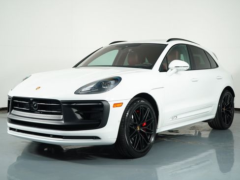 Used 2023 Porsche Macan GTS w/ Premium Package Plus image 25
