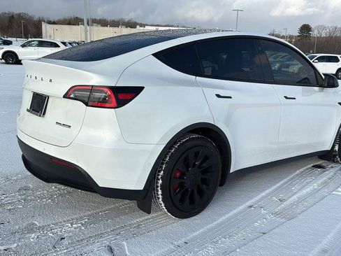 Used 2021 Tesla Model Y Long Range image 6