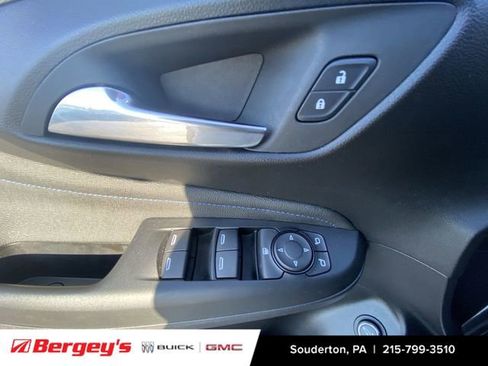 Certified 2025 Buick Envista Sport Touring w/ Convenience I Package image 26