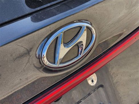 Used 2021 Hyundai Santa Fe SEL w/ Convenience + Premium Package image 12