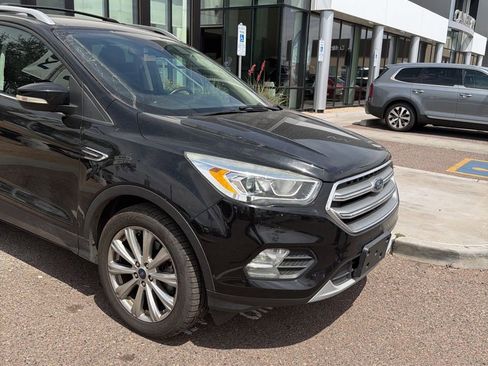 Used 2017 Ford Escape Titanium image 8