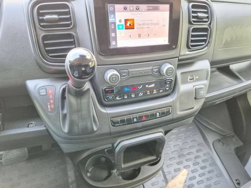 Used 2025 RAM ProMaster 2500 w/ U-Haul Equipment Group FWD image 11