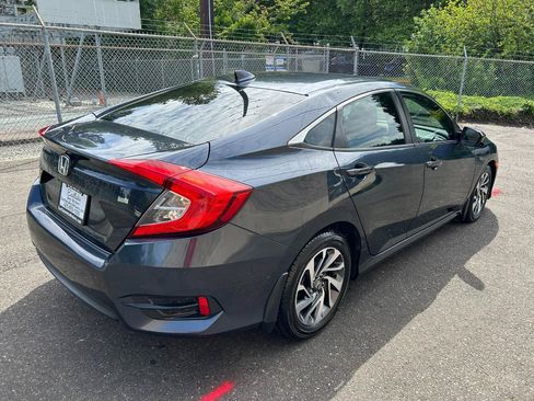 Used 2017 Honda Civic EX image 5