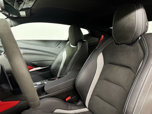 Used 2023 Chevrolet Camaro SS RWD image 17