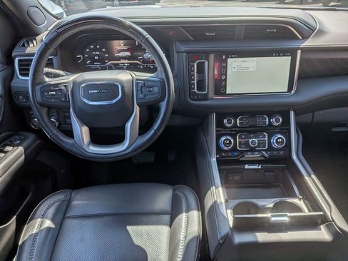 Used 2024 GMC Yukon Denali w/ Advanced Technology Package AWD/4WD image 22