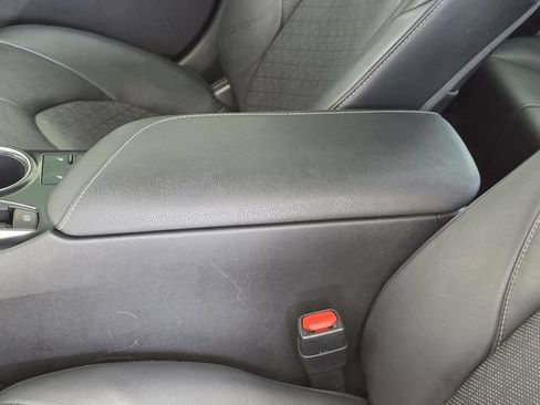 Used 2020 Toyota Camry XSE FWD image 9