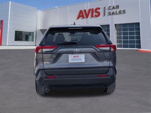 Used 2025 Toyota RAV4 LE image 5