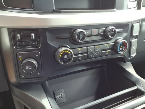 New 2026 Ford F350 XLT w/ 360-Degree Camera Package AWD/4WD image 23