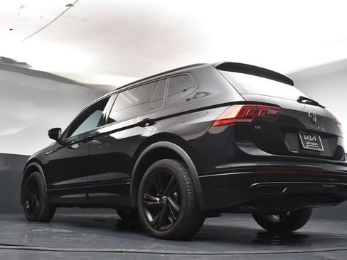 Used 2023 Volkswagen Tiguan SE R-Line FWD image 38