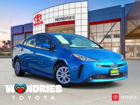 Used 2022 Toyota Prius L Eco image 1