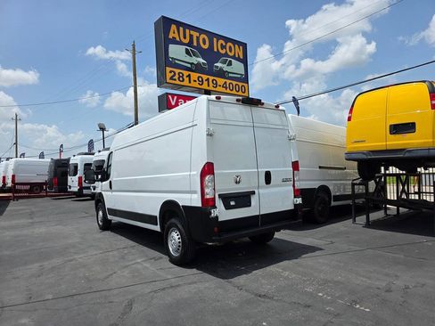 Used 2023 RAM ProMaster 2500 FWD image 2