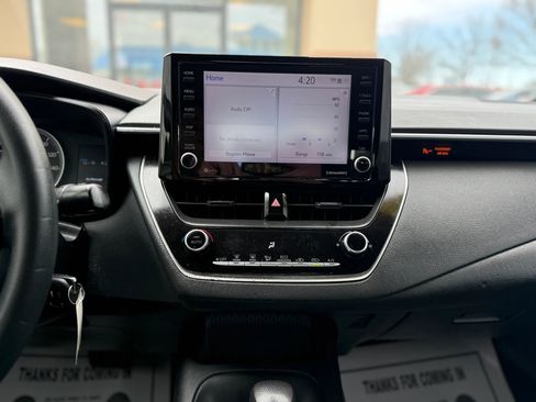 Used 2022 Toyota Corolla LE image 20