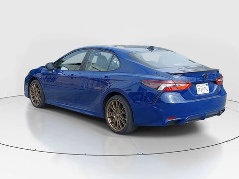 Used 2023 Toyota Camry SE w/ Convenience Package image 5