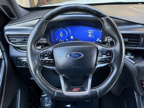 Used 2020 Ford Explorer ST w/ Premium Technology Package image 26