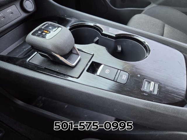 Used 2025 Nissan Rogue SV FWD image 27